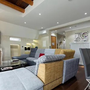 Appartement The Queen Luxury - Vinicia, Luxembourg